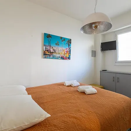 Apartment Le Palais Des Iles Spacieux Avec Beau Balcon, A Cote Du Martinez, Croisette, Plages Et Boutiques